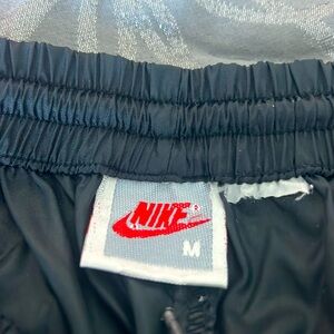 Nike vintage windbreaker pants size M